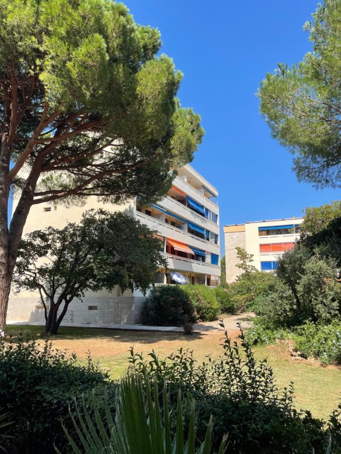 Frejus Plage - 50M2 Au Calme, Tout A Pieds Exterior photo